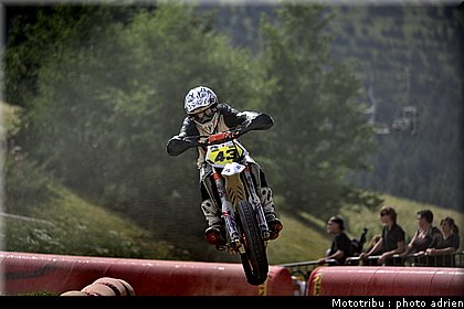 fura_10_supermotard_alp_huez_2009.jpg