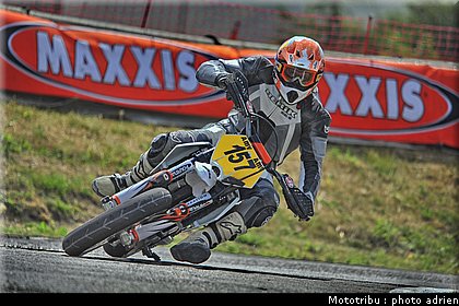 gasperini_12_supermotard_alp_huez_2009.jpg