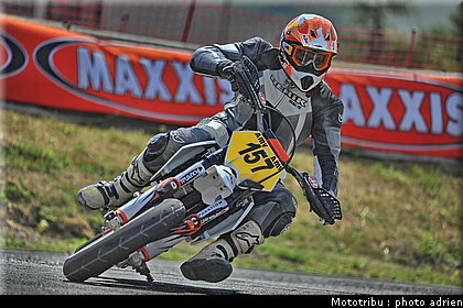 gasperini_13_supermotard_alp_huez_2009.jpg