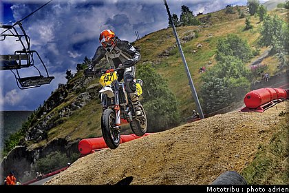 gasperini_17_supermotard_alp_huez_2009.jpg