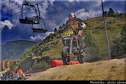 gauthereau_12_supermotard_alp_huez_2009.jpg