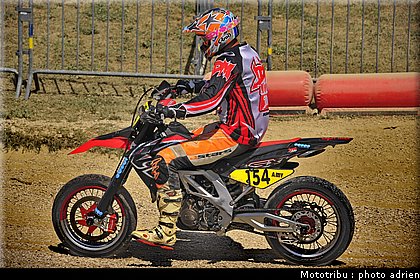 girardclos_6_supermotard_alp_huez_2009.jpg
