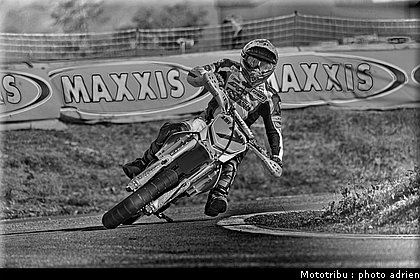 giroud_16_supermotard_alp_huez_2009.jpg