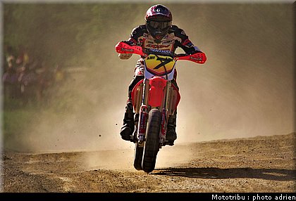 giroud_19_supermotard_alp_huez_2009.jpg