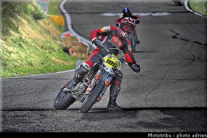 jacquelin_07_supermotard_alp_huez_2009.jpg