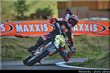 jacquelin_14_supermotard_alp_huez_2009.jpg