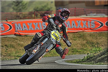 jacquelin_15_supermotard_alp_huez_2009.jpg