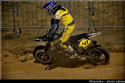 morel_a_11_supermotard_alp_huez_2009.jpg