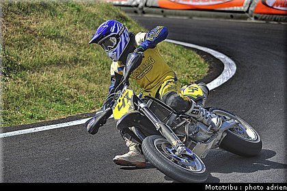 morel_a_13_supermotard_alp_huez_2009.jpg