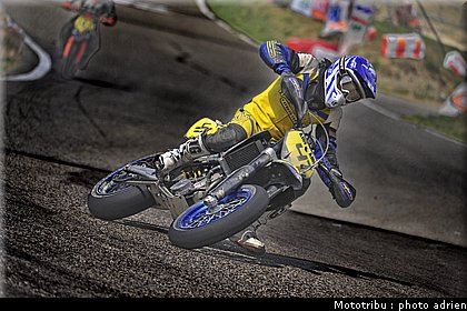 morel_a_20_supermotard_alp_huez_2009.jpg