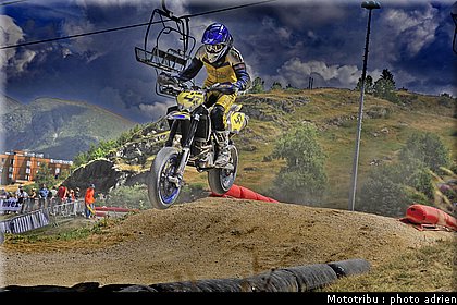 morel_a_22_supermotard_alp_huez_2009.jpg
