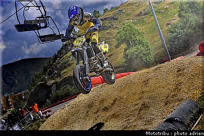 morel_a_23_supermotard_alp_huez_2009.jpg