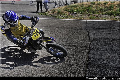 morel_a_29_supermotard_alp_huez_2009.jpg