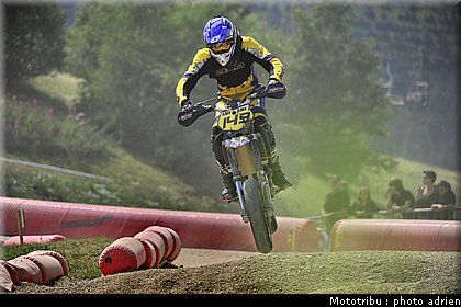 morel_k_01_supermotard_alp_huez_2009.jpg