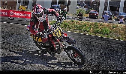 oriol_17_supermotard_alp_huez_2009.jpg