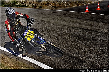 poulain_21_supermotard_alp_huez_2009.jpg