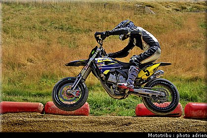 precop_03_supermotard_alp_huez_2009.jpg