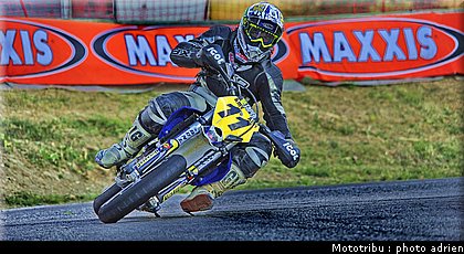 richer_18_supermotard_alp_huez_2009.jpg