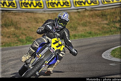 richer_20_supermotard_alp_huez_2009.JPG