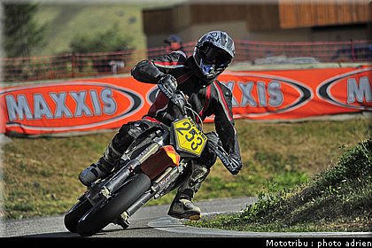 schmaltz_13_supermotard_alp_huez_2009.jpg