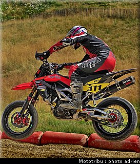taurel_04_supermotard_alp_huez_2009.jpg