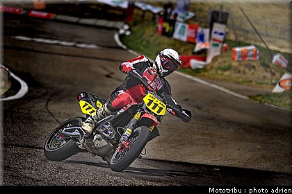 taurel_14_supermotard_alp_huez_2009.jpg