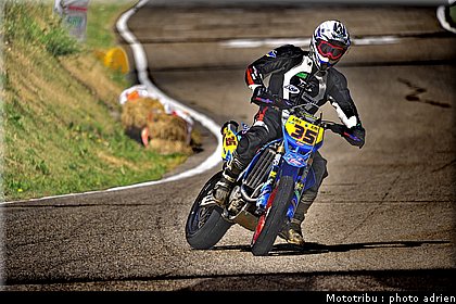 vincent_14_supermotard_alp_huez_2009.jpg