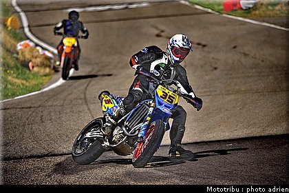 vincent_16_supermotard_alp_huez_2009.jpg