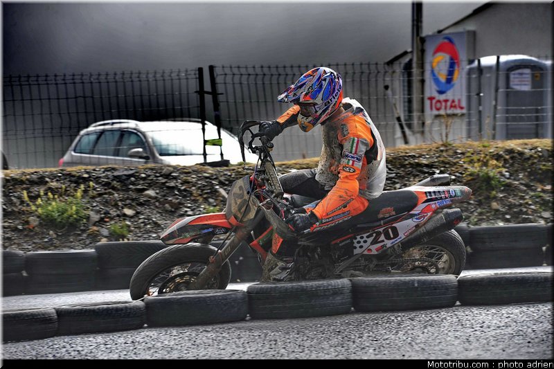 borella_14_supermoto_andorre_2009