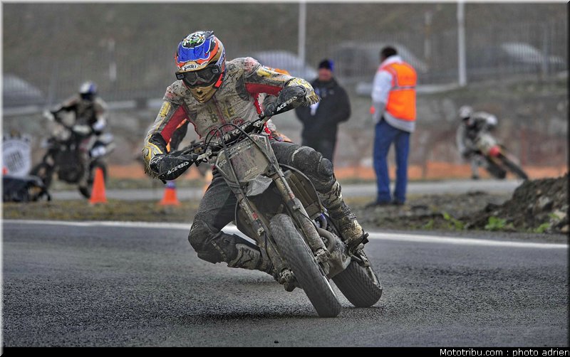 bussei_13_supermoto_andorre_2009