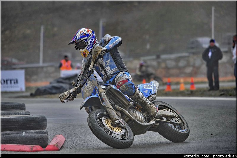 gozzini_21_supermoto_andorre_2009