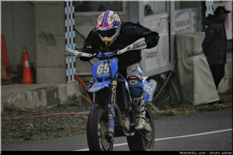 gozzini_52_supermoto_andorre_2009