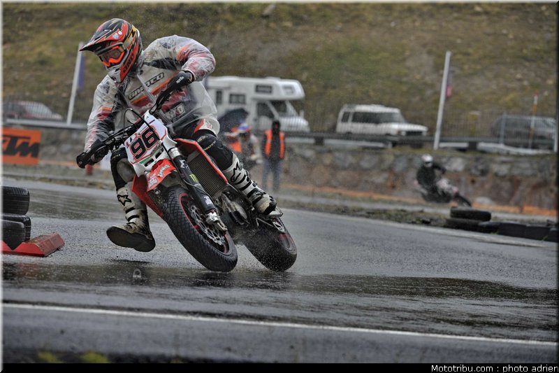 hlad_23_supermoto_andorre_2009