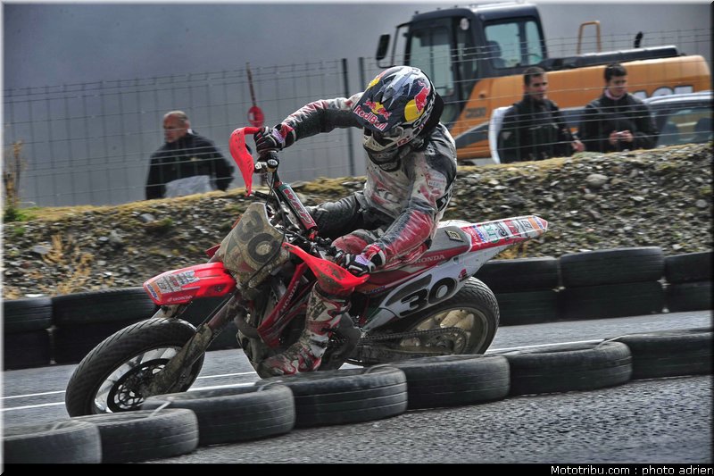 lazzarini_27_supermoto_andorre_2009