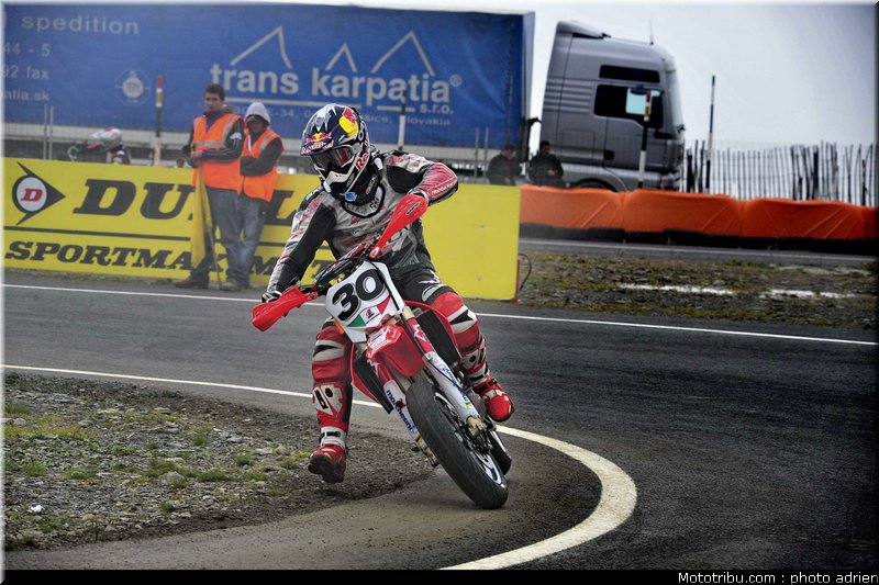 lazzarini_32_supermoto_andorre_2009