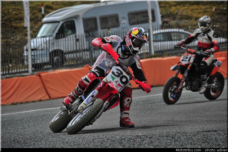 lazzarini_38_supermoto_andorre_2009