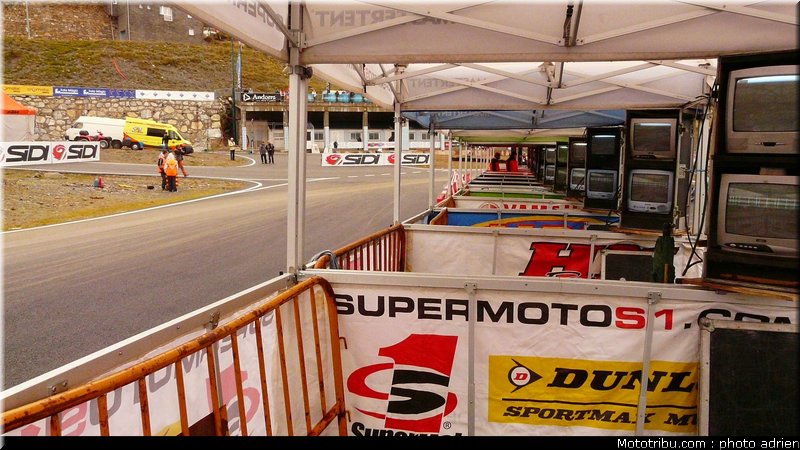 paddock_05_supermoto_andorre_2009
