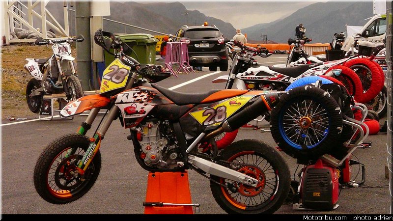 paddock_08_supermoto_andorre_2009