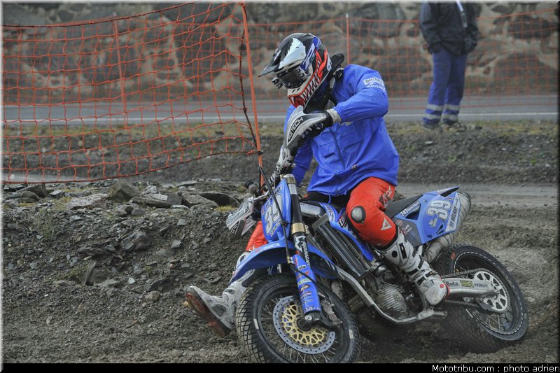 serafini_22_supermoto_andorre_2009