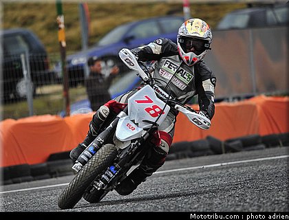 bartolini_22_supermoto_andorre_2009.jpg