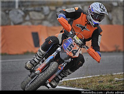 blakeman_22_supermoto_andorre_2009.jpg