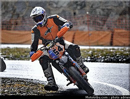 blakeman_24_supermoto_andorre_2009.jpg
