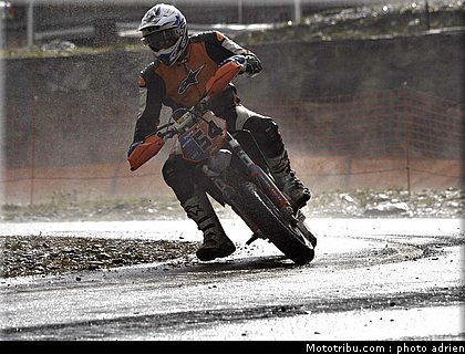 blakeman_29_supermoto_andorre_2009.jpg