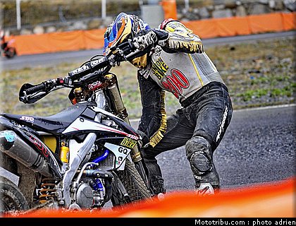 bussei_11_supermoto_andorre_2009.jpg