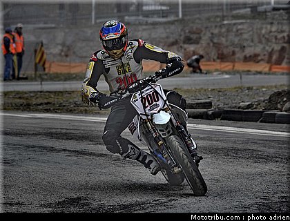 bussei_19_supermoto_andorre_2009.jpg