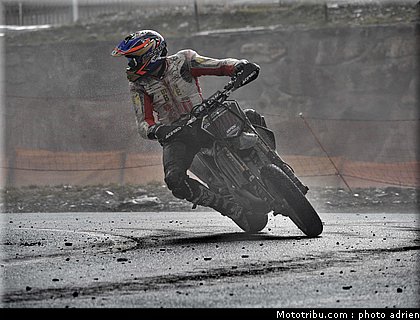 bussei_48_supermoto_andorre_2009.jpg
