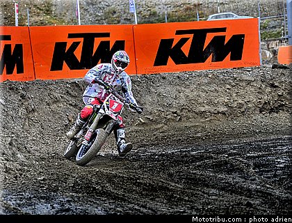 chareyre_a_14_supermoto_andorre_2009.jpg