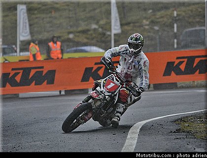 chareyre_a_41_supermoto_andorre_2009.jpg