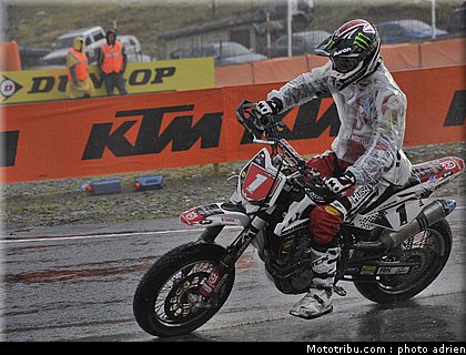 chareyre_a_44_supermoto_andorre_2009.jpg