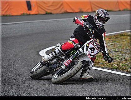 chareyre_t_28_supermoto_andorre_2009.jpg